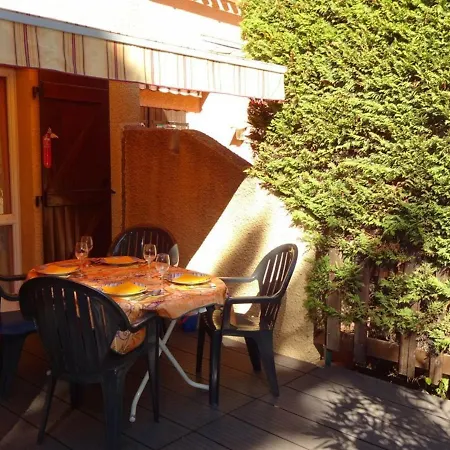 Willa Climatisee Avec Parking, Avec Piscine, Cap D'agde - Fr-1-607-62