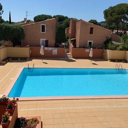 Mitoyenne Avec Piscine Et Parking Prive, A 15 Min De La Et Activites Nautiques - Fr-1-607-62 Agde