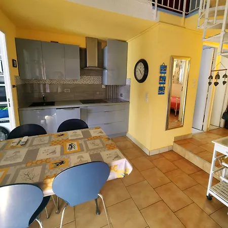 Villa Mitoyenne Avec Piscine Et Parking Prive, A 15 Min De La Et Activites Nautiques - Fr-1-607-62 *