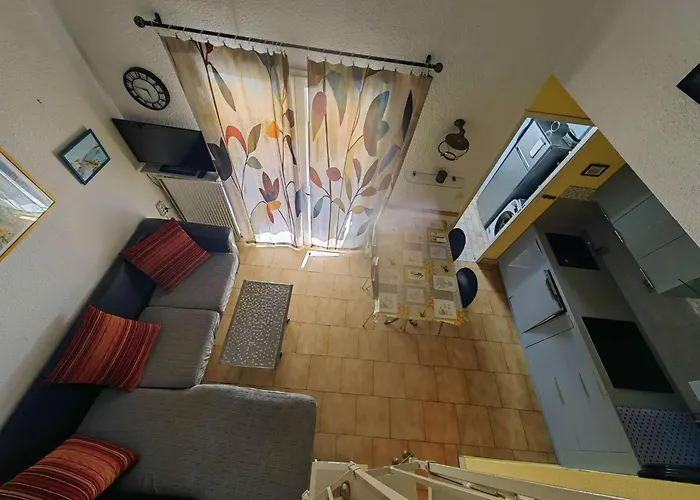 Mitoyenne Avec Piscine Et Parking Privé, à 15 Min De La Et Activités Nautiques - Fr-1-607-62